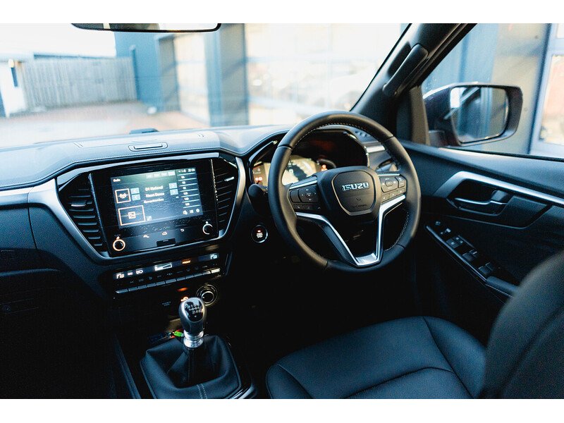 Used Isuzu D-Max 2025 for sale - 77685032: Photo 31