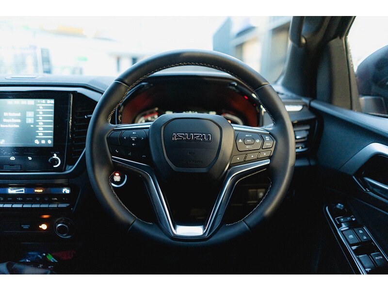 Used Isuzu D-Max 2025 for sale - 77685032: Photo 32