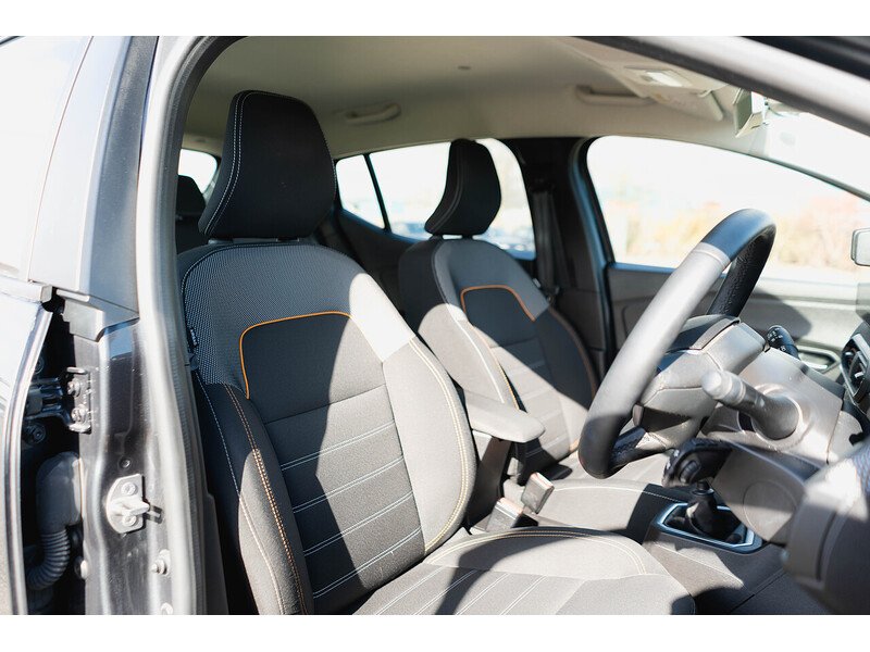 Used Dacia Sandero Stepway 2022 for sale - 77976782: Photo 2