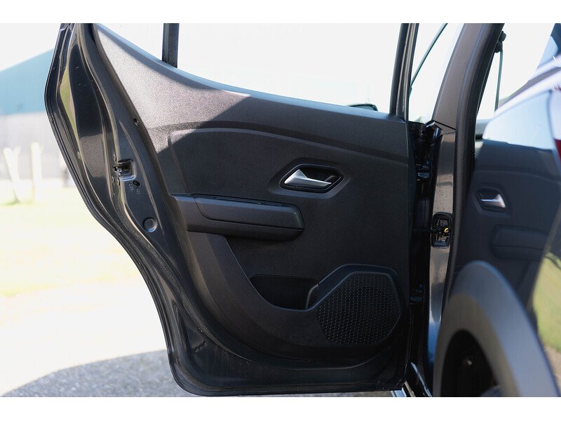 Used Dacia Sandero Stepway 2022 for sale - 77976782: Photo 25