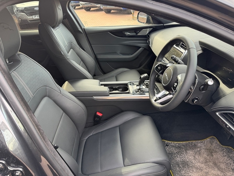 Used Jaguar XE 2023 for sale - 77947079: Photo 13