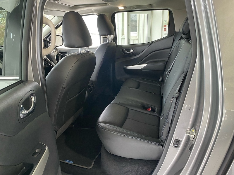 Used Nissan Navara 2021 for sale - 77974510: Photo 10