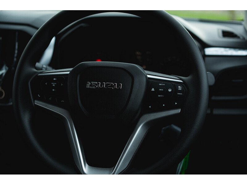 Used Isuzu D-Max 2025 for sale - 78132187: Photo 39