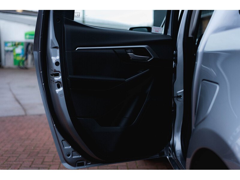 Used Isuzu D-Max 2025 for sale - 77685022: Photo 25