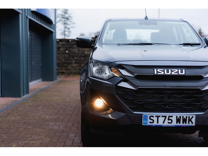 Used Isuzu D-Max 2025 for sale - 77685025: Photo 11