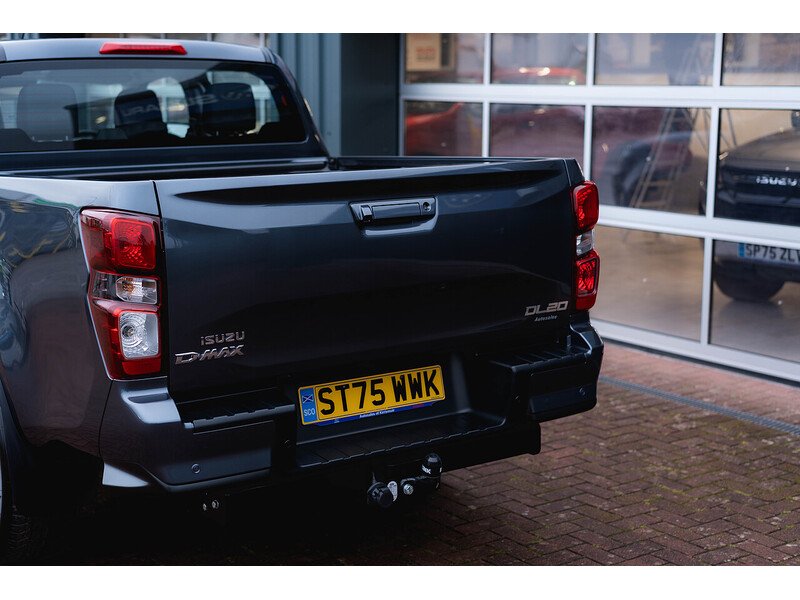 Used Isuzu D-Max 2025 for sale - 77685025: Photo 15