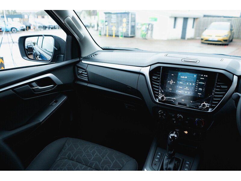 Used Isuzu D-Max 2025 for sale - 77685025: Photo 30