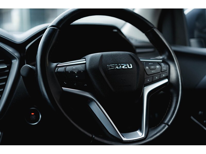 Used Isuzu D-Max 2023 for sale - 77685018: Photo 36