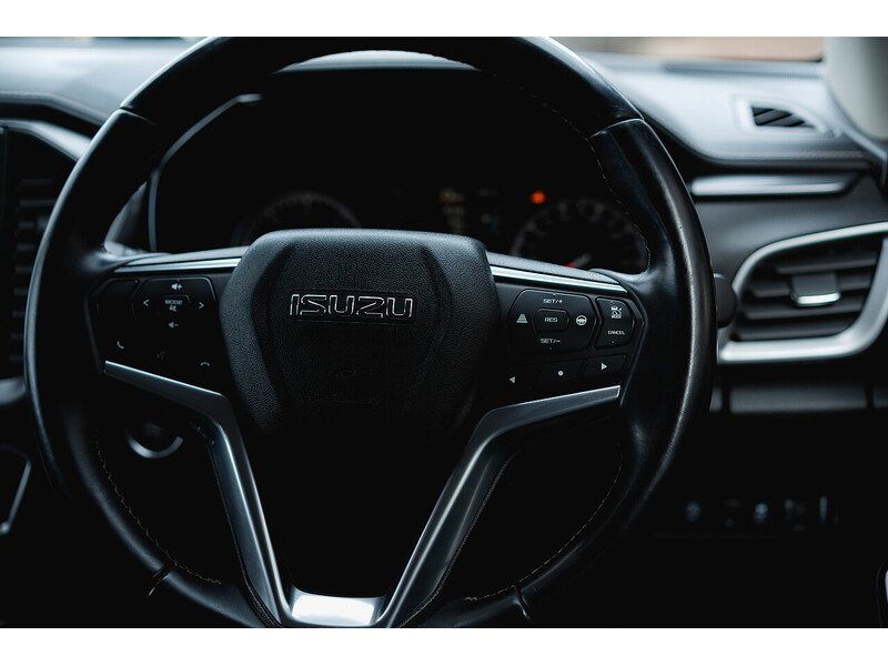 Used Isuzu D-Max 2023 for sale - 77685018: Photo 39