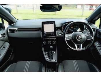 Used Renault Clio 2023 for sale - 78497156: Photo