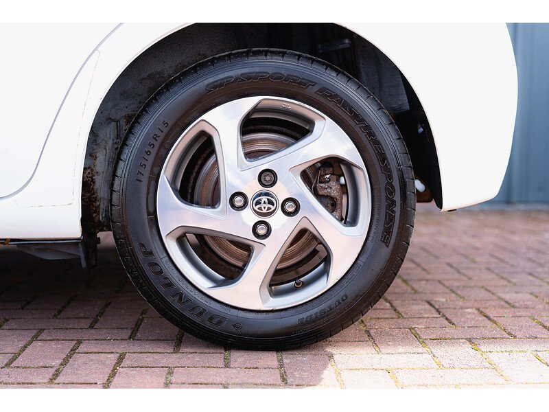 Used Toyota Yaris 2015 for sale - 77685047: Photo 19