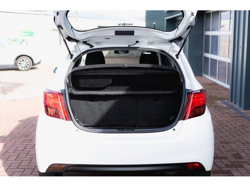 Used Toyota Yaris 2015 for sale - 77685047: Photo 23