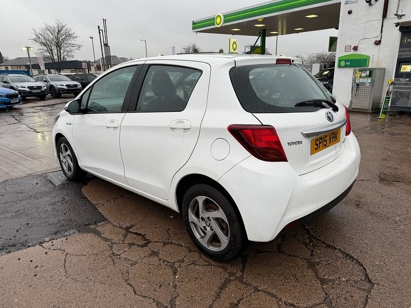 Used Toyota Yaris 2015 for sale - 77685047: Photo 5