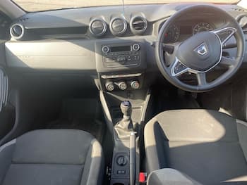 Used Dacia Duster 2018 for sale - 79817321: Photo