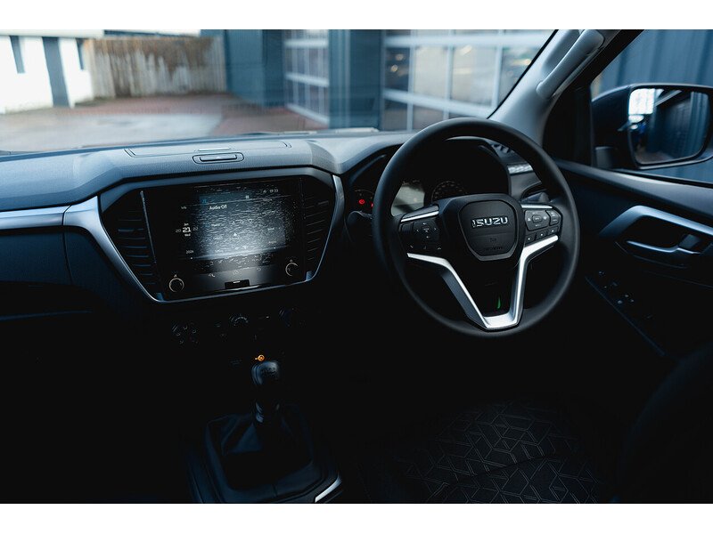 Used Isuzu D-Max 2025 for sale - 77685034: Photo 31