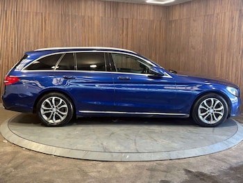 Used Mercedes-Benz C Class 2016 for sale - 79283210: Photo
