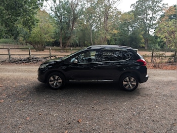 Used Peugeot 2008 2016 for sale - 79542986: Photo