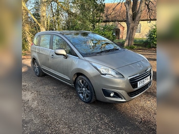 Used Peugeot 5008 2015 for sale - 79060411: Photo