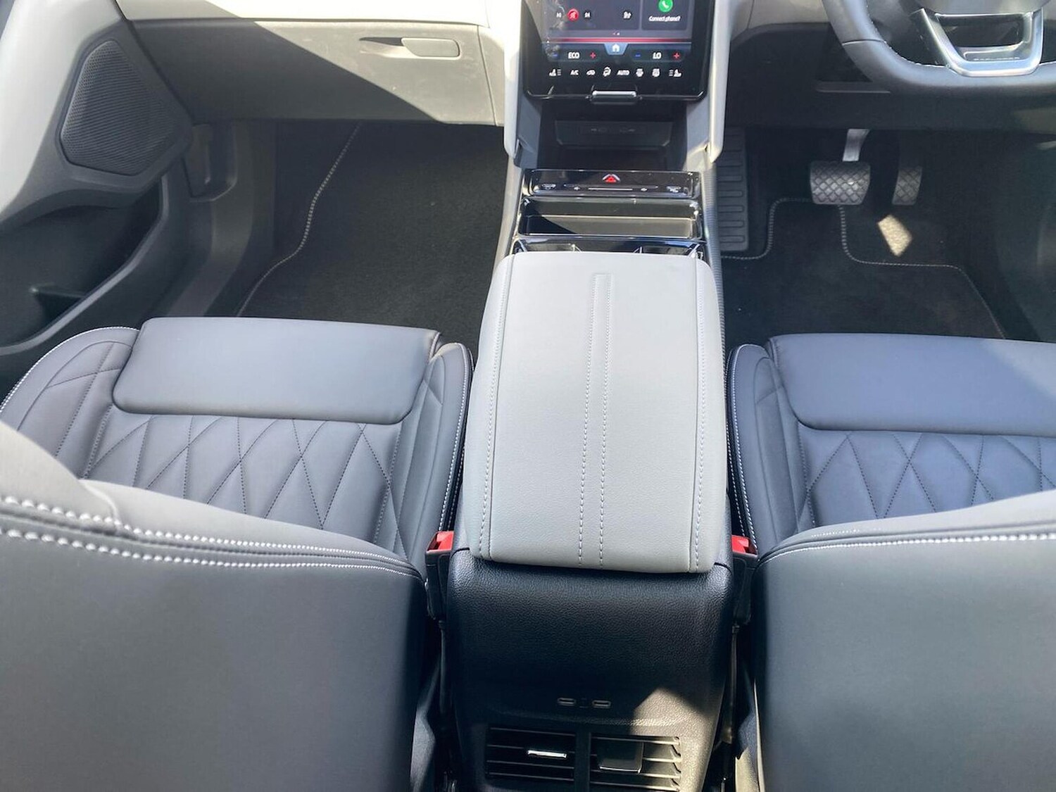 Used Ford Explorer 2024 for sale - 77489365: Photo 13