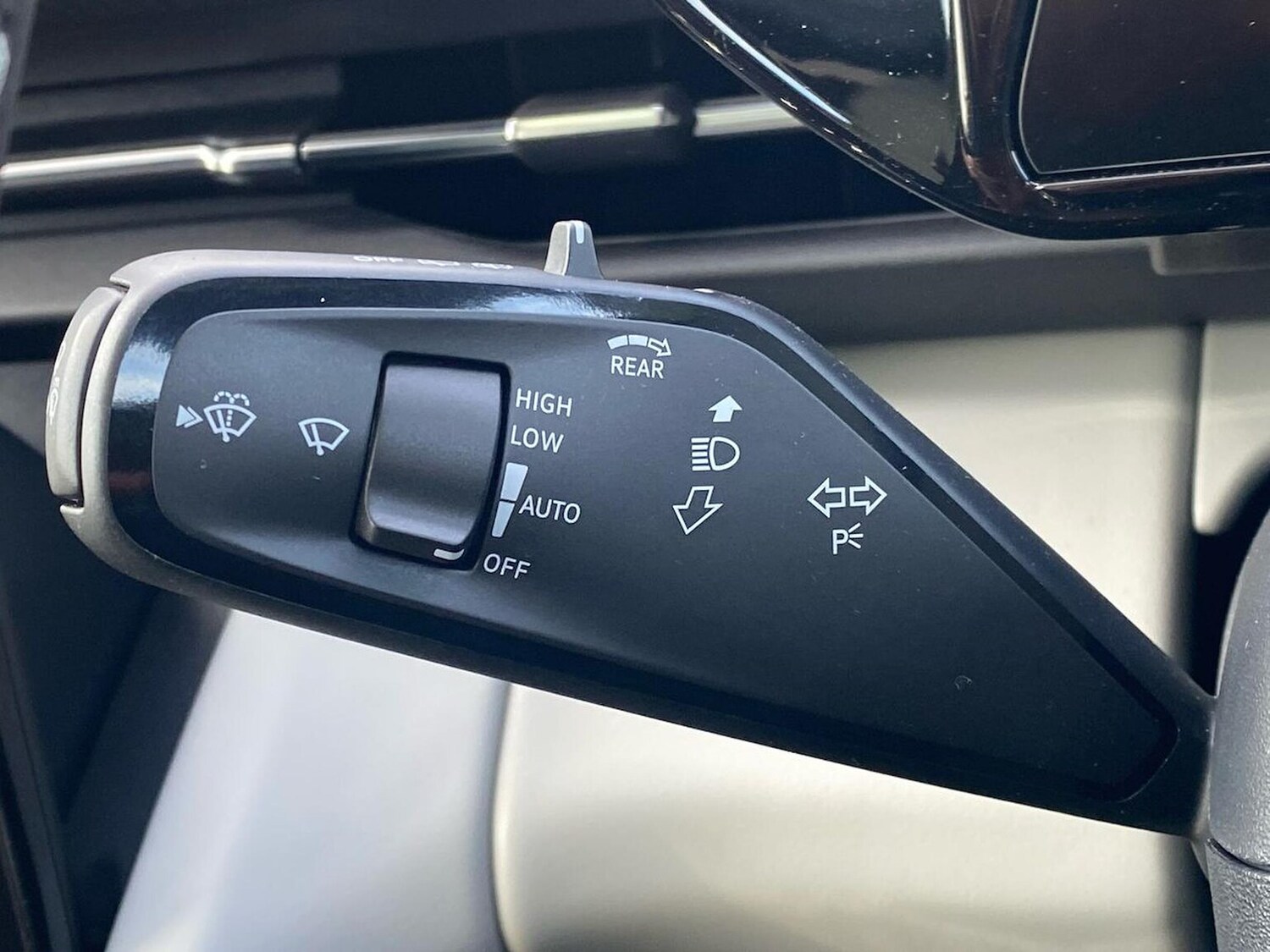 Used Ford Explorer 2024 for sale - 77489365: Photo 28