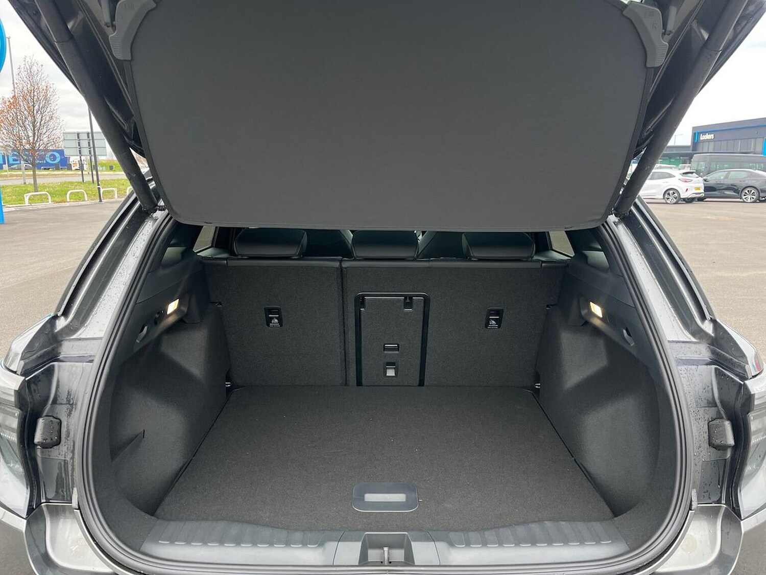 Used Ford Explorer 2024 for sale - 77489369: Photo 17