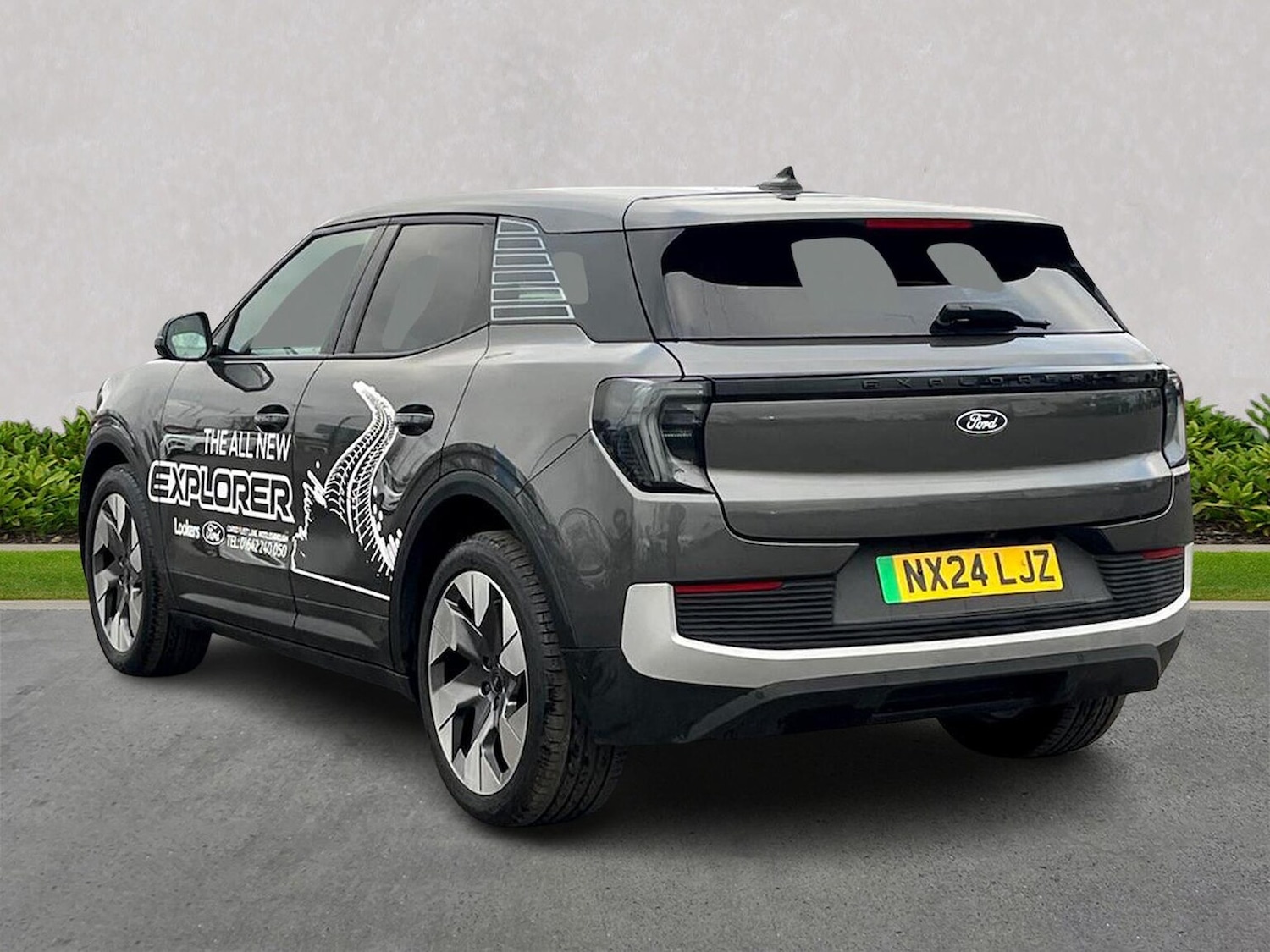 Used Ford Explorer 2024 for sale - 77489369: Photo 2