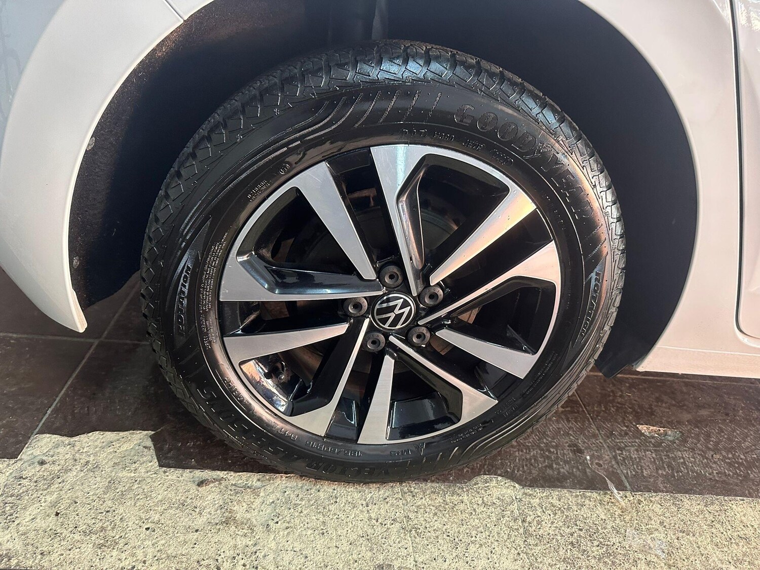 Used Volkswagen Polo for sale - 77001030: Photo 15