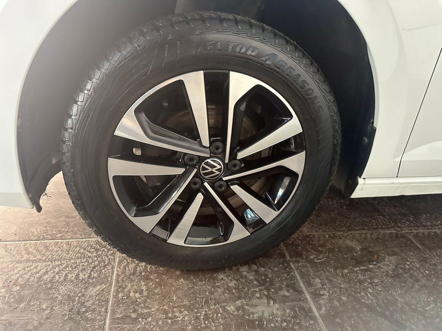 Used Volkswagen Polo for sale - 77001030: Photo 17