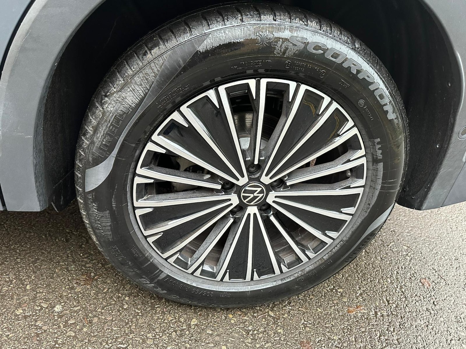 Used Volkswagen Tiguan 2024 for sale - 77028969: Photo 16