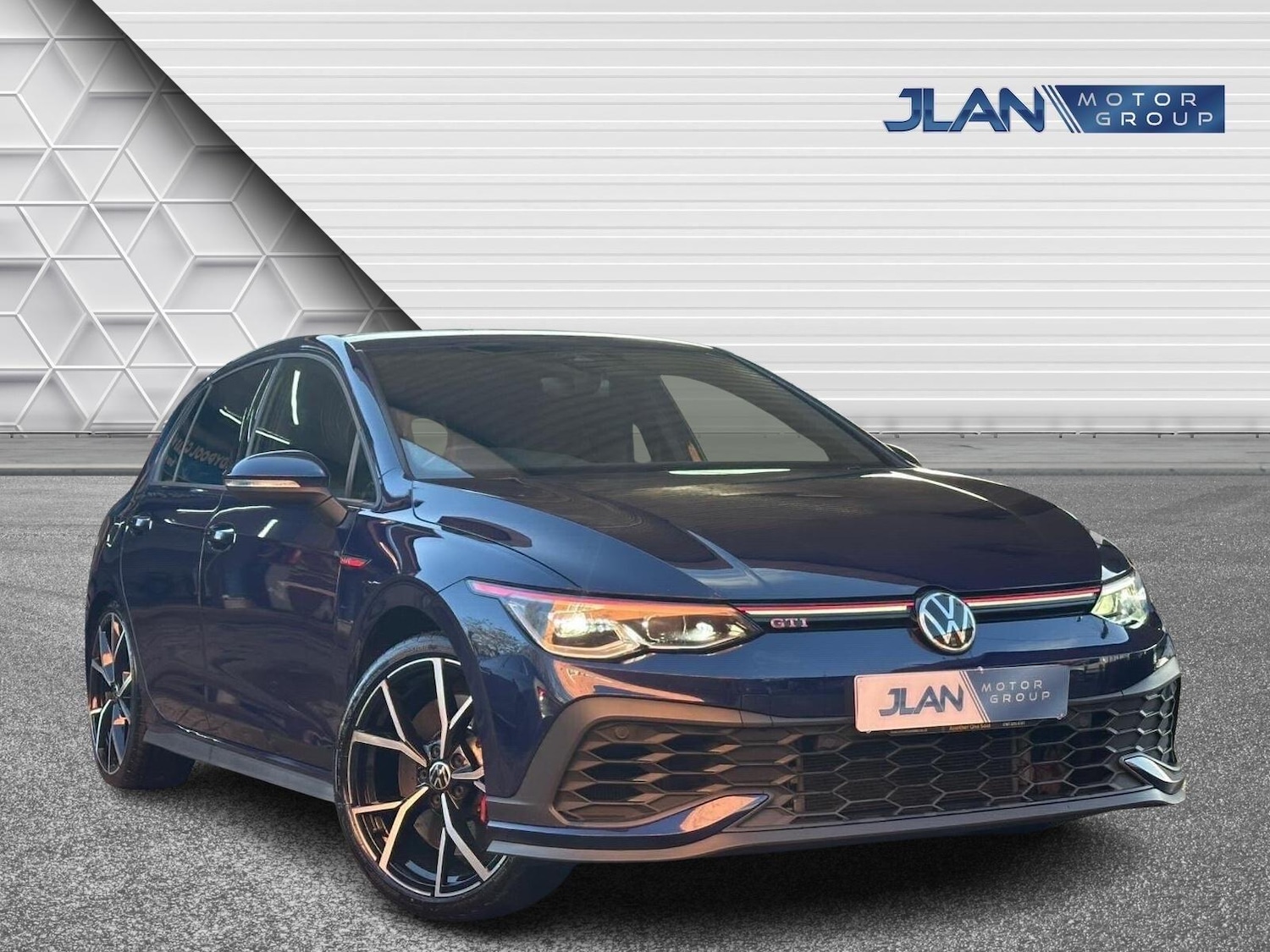 Used Volkswagen Golf for sale - 77001042: Photo 2