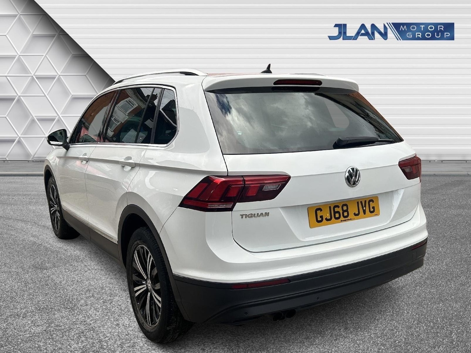 Used Volkswagen Tiguan 2018 for sale - 78184937: Photo 11