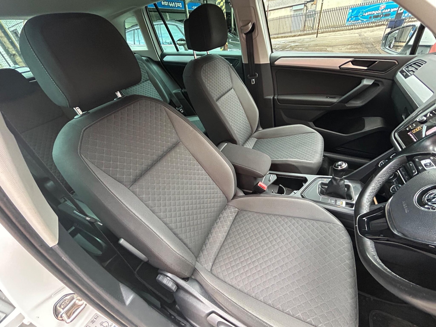Used Volkswagen Tiguan 2018 for sale - 78184937: Photo 14