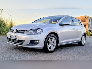 Used Volkswagen Golf 2017 for sale - 78385910: Photo