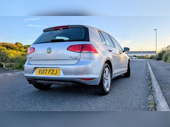 Used Volkswagen Golf 2017 for sale - 78385910: Photo