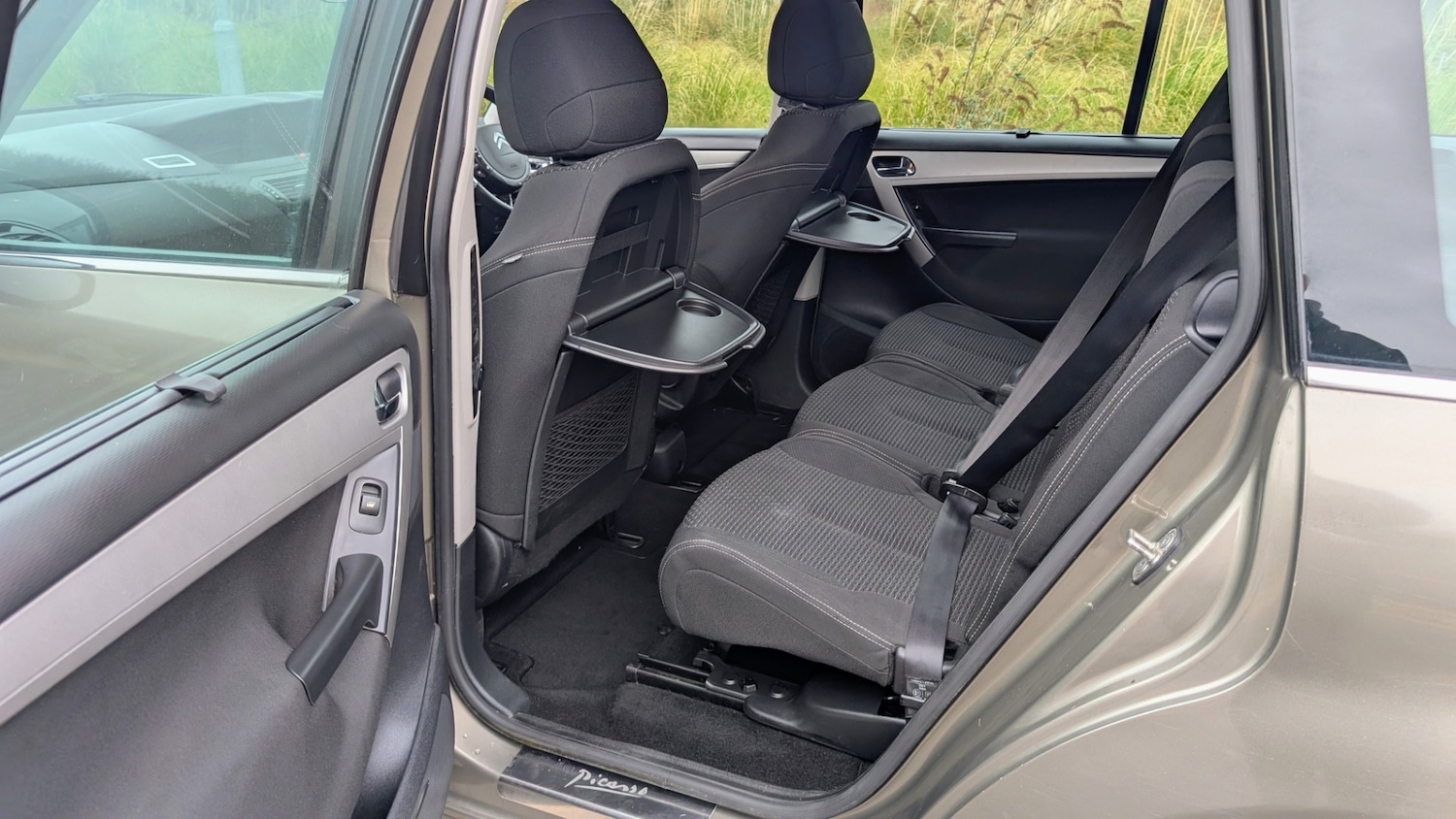 Used Citroen Grand C4 Picasso 2011 for sale - 77643378: Photo 16