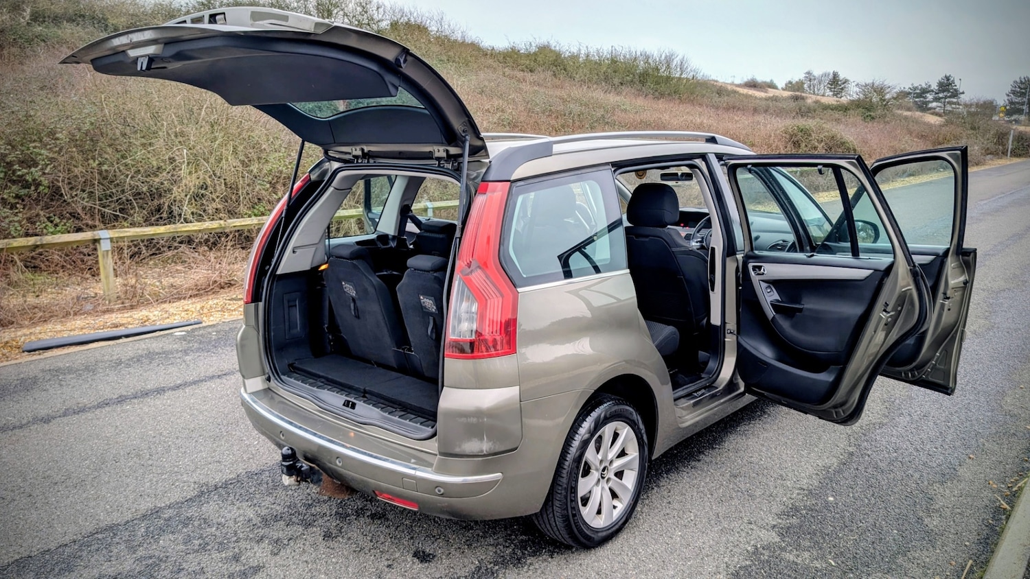 Used Citroen Grand C4 Picasso 2011 for sale - 77643378: Photo 19