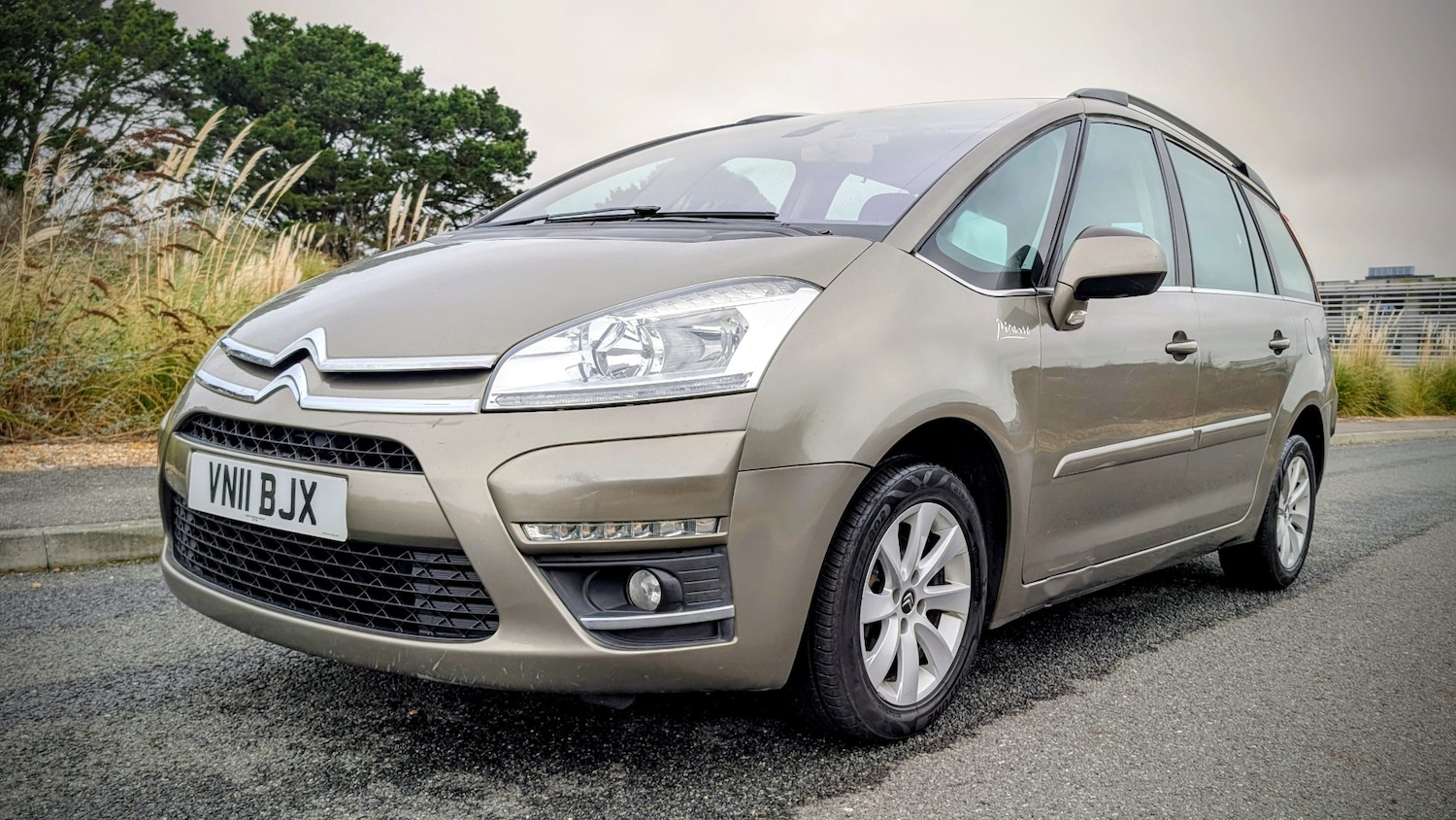 Used Citroen Grand C4 Picasso 2011 for sale - 77643378: Photo 2