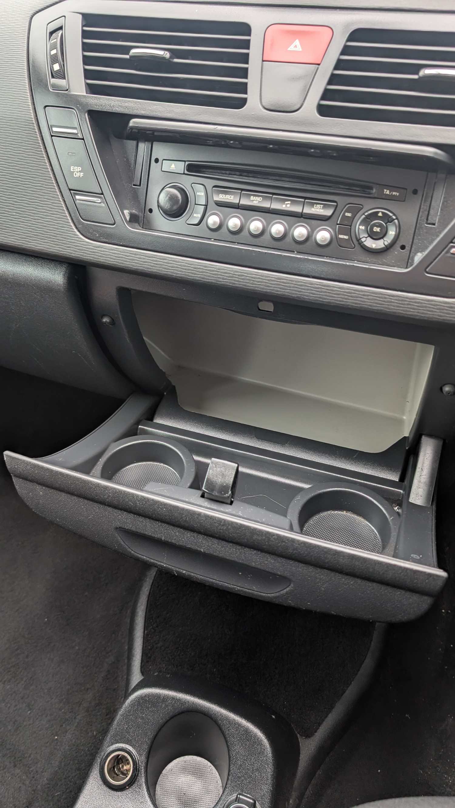 Used Citroen Grand C4 Picasso 2011 for sale - 77643378: Photo 28