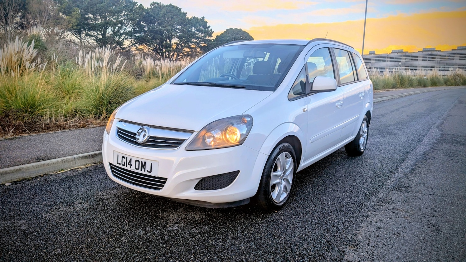 Used Vauxhall Zafira 2014 for sale - 77420728: Photo 3
