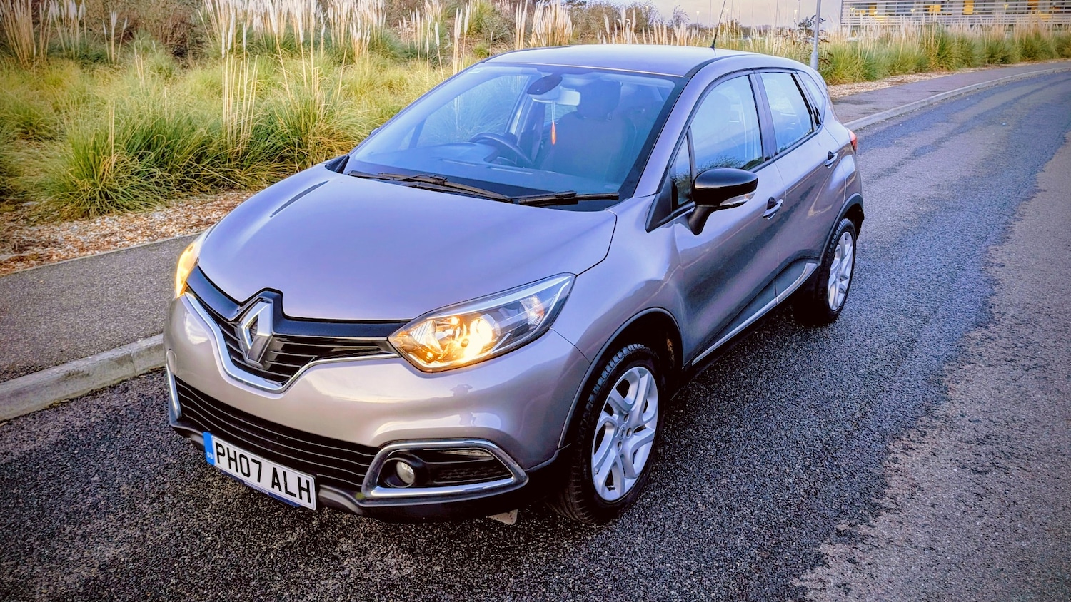 Used Renault Captur 2015 for sale - 77420484: Photo 4