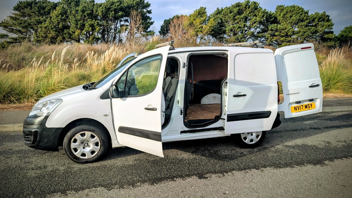 Used Peugeot Partner 2017 for sale - 77420501: Photo 11