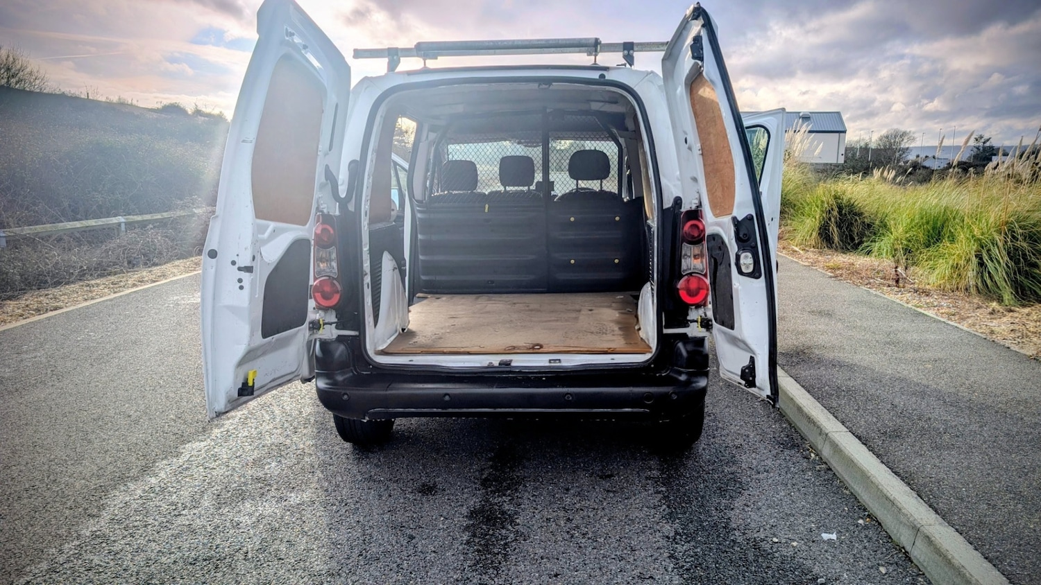 Used Peugeot Partner 2017 for sale - 77420501: Photo 12