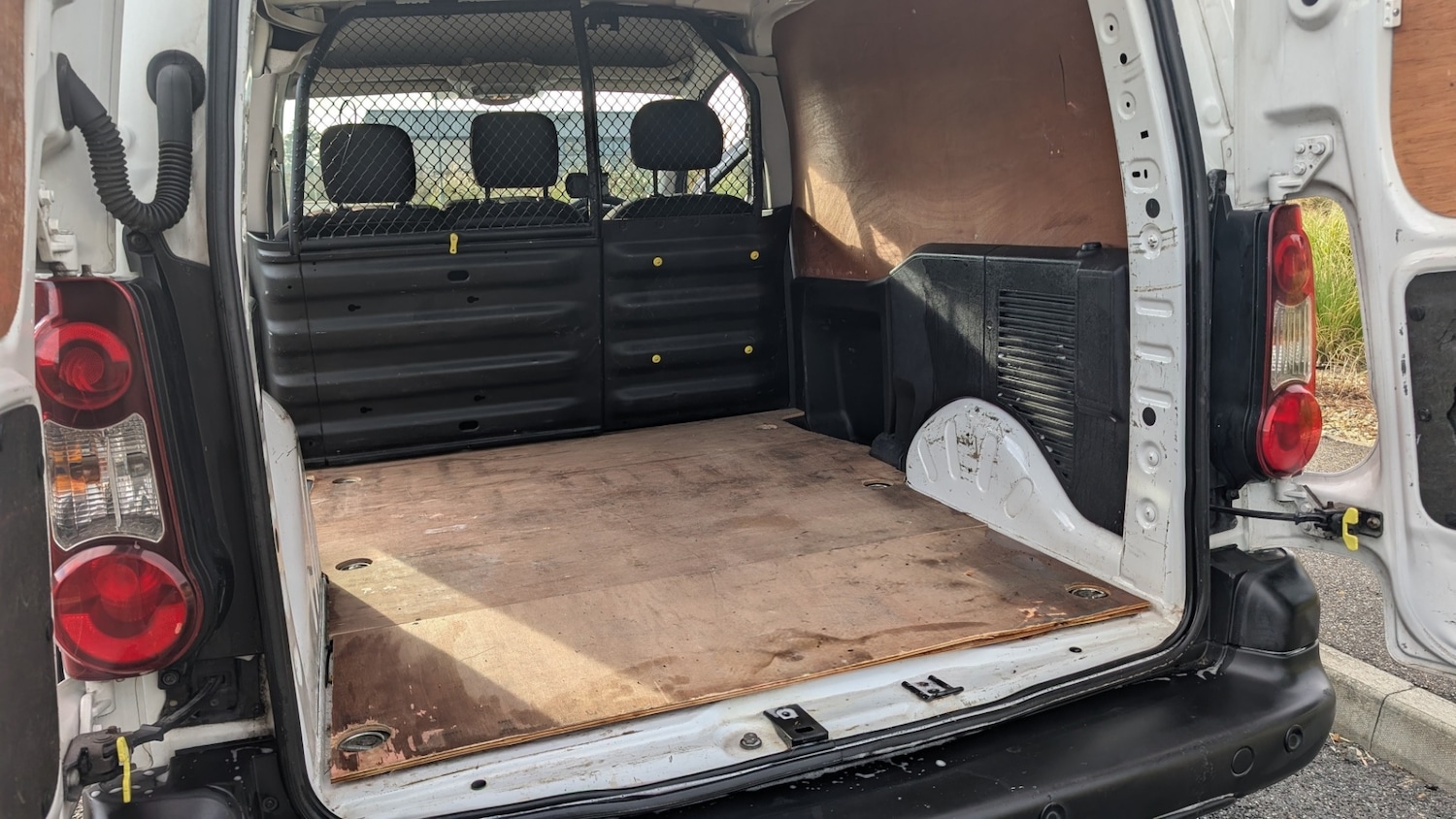 Used Peugeot Partner 2017 for sale - 77420501: Photo 13