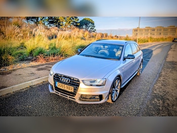 Used Audi A4 2015 for sale - 77418558: Photo