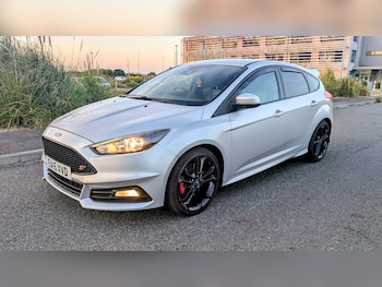 Used Ford Focus 2015 for sale - 78344131: Photo