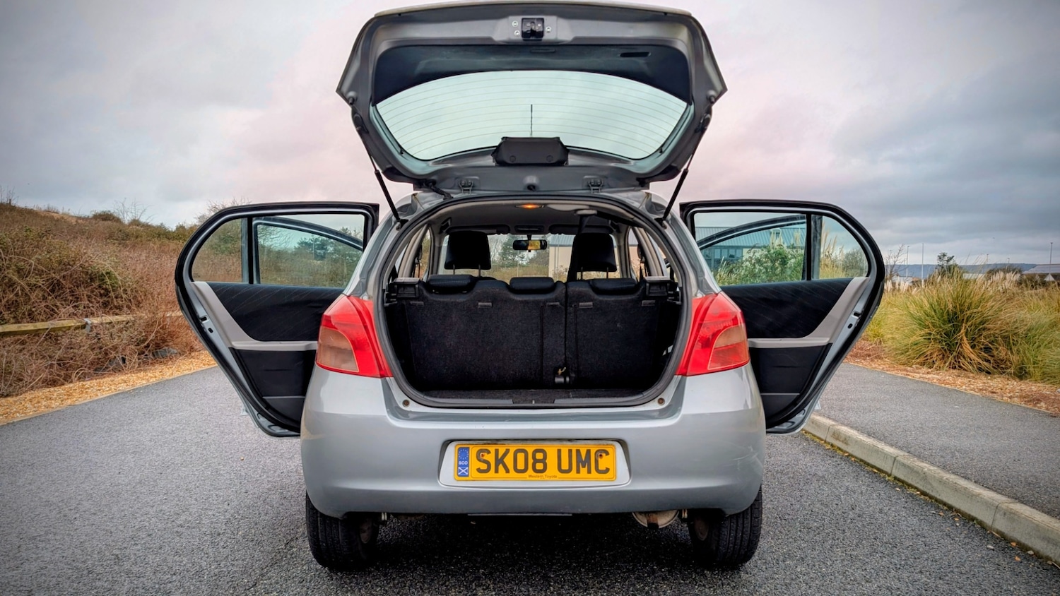 Used Toyota Yaris 2008 for sale - 77591064: Photo 12