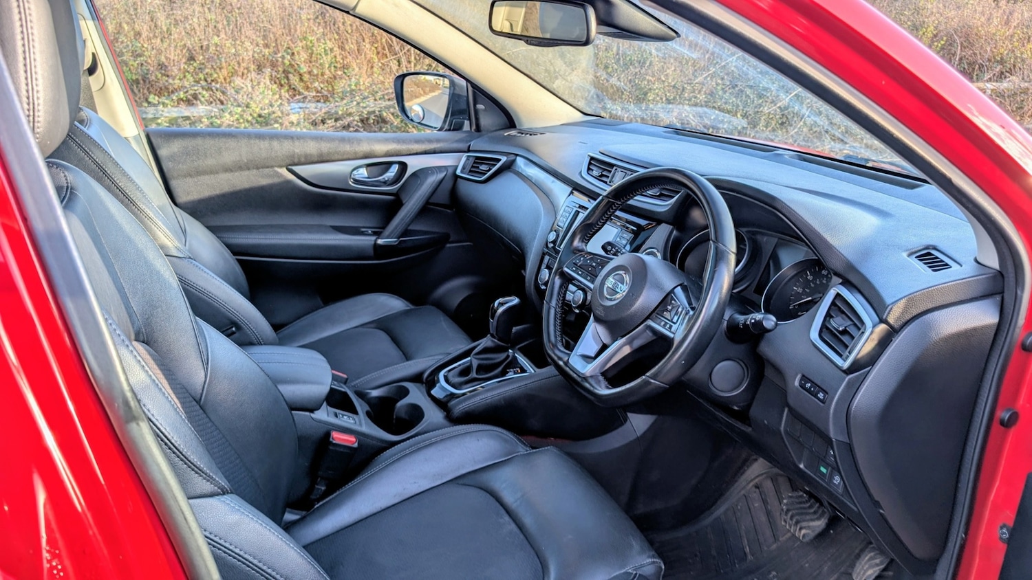 Used Nissan Qashqai 2017 for sale - 77896173: Photo 2