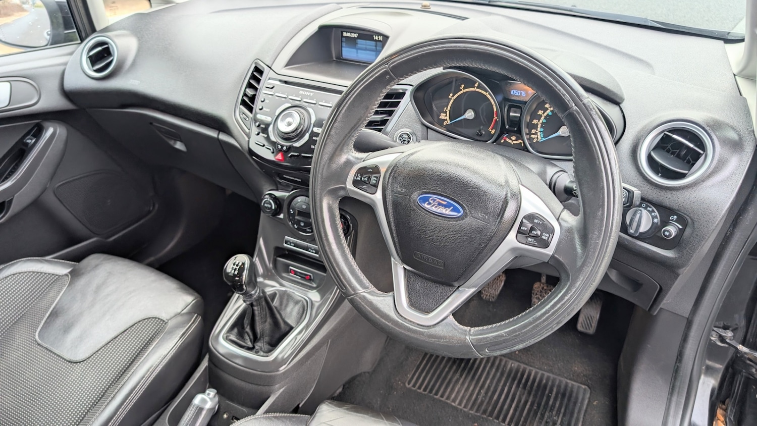 Used Ford Fiesta 2013 for sale - 77420297: Photo 22