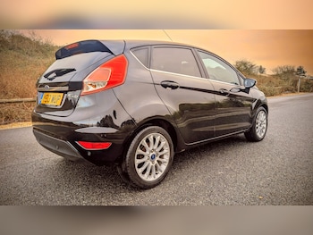 Used Ford Fiesta 2013 for sale - 77420297: Photo
