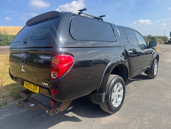 Used Mitsubishi L200 2010 for sale - 79365945: Photo